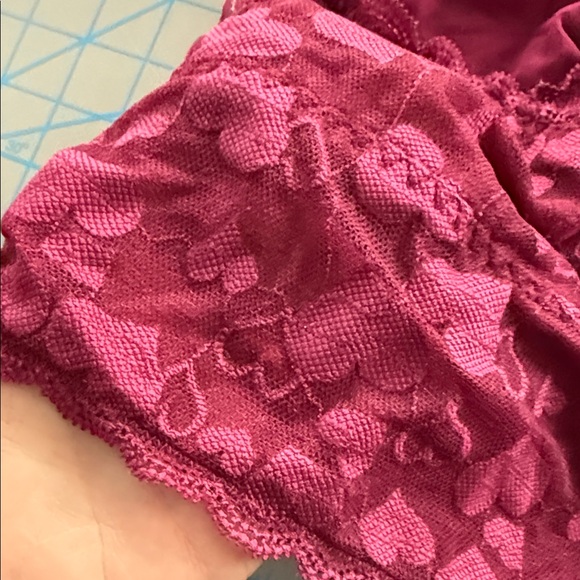 Torrid Lace Bralette in Vibrant Pink Purple size 3 - Picture 6 of 8